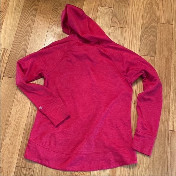 3/$20✨Champion Women's Vibrant Red Hoodie - Picture 7 of 10